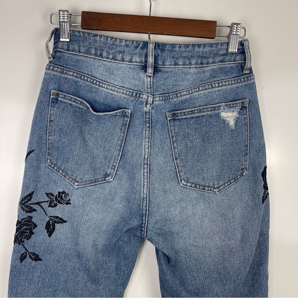PacSun Floral Embroidered Mom Jeans Distressed Women's Size 26 - Picture 9 of 10
